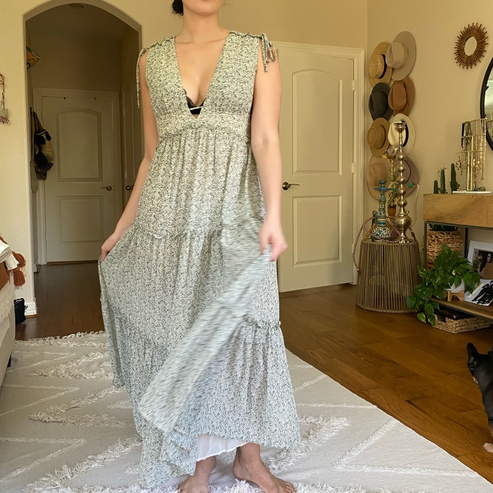 Lulu’s flower pattern flow dress